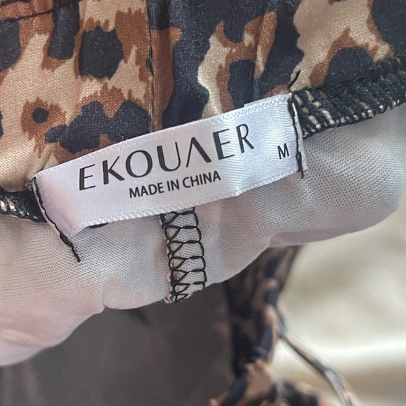 Amazon Ekouaer nwt leopard print rayon pajama set - Picture 7 of 11